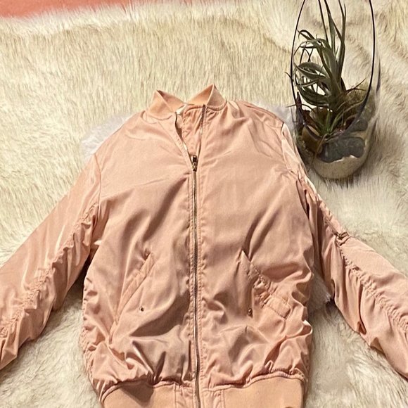H&M dusty rose bomber - Picture 1 of 4